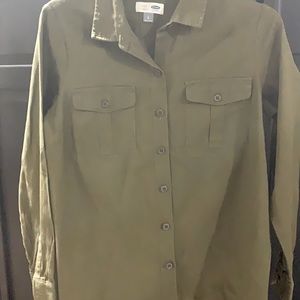 Army green long sleeve button up shirt ladies Large by Old Navy